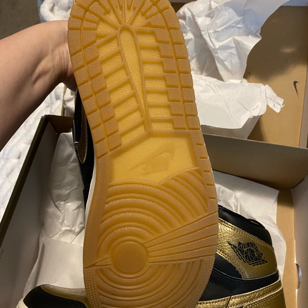 Nike Men's Black and Gold High-Top Sneakers - Picture 9 of 14